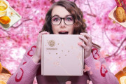 海外向けの和菓子サブスク「Sakuraco」を外国人女性がレビュー！！色々なお菓子が楽しめるのいいね！！