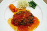 水嶋ヒロさんが作る和風ハンバーグ！「ビーガンでも食べられますか？」「日本のハンバーグって美味しそう！」海外の反応