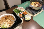 外国人「義理の日本人の母は最高！妻と私の為にビーガン料理を用意してくれる！」（海外の反応）