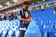 海外「日本人は本当に尊敬に値するよ」日本代表勝利後も日本人は清掃して帰ったぞ！！！