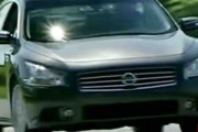 【海外の反応】2009年式の日産ティアナ／マキシマはカッコよくてスポーティーなクルマだった！