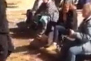 海外「中年女性を面白半分で殴り、犯罪映像を自ら撮影して投稿するアメリカ人グループ」