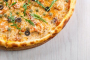 ラスベガスにバッタが大量飛来！　バッタをトッピングしたピザまで販売される事態に（※バッタ出演中）