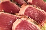 海外「高知県で食べた鰹のタタキは別物だった！」日本で食べた一番美味しいものに対する海外の反応