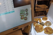 海外「日本のパン屋には画像認識システムでパンの種類を判断するレジがある」日本の画像認識レジに対する海外の反応