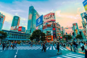 海外「初めての日本への旅行で誰もがすることで、価値がないことって何？」（海外の反応）