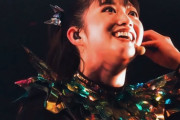 BABYMETALの大きな会場でのショーと小さな会場でのショー　【海外の反応】