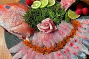 外国人「タイの刺し身を自分で作ってみたが、これどう思う？」