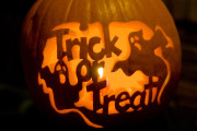 【海外】ハロウィンの「トリック・オア・トリート」はなぜ生まれた？カボチャだけじゃない意外な起源を探る