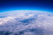 大気に微粒子をバラ撒き地球温暖化を食い止める「太陽光遮断実験」が進行も、失敗すればオゾン層破壊コースへ