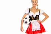 【画像】「サッカーの応援で、おっぱいを出す勇気があるのはイギリスだけ！」【海外の反応】