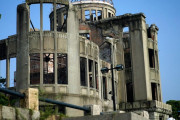 外国人「広島や長崎の原爆投下、真珠湾攻撃の式典って毎年やる必要ある？」