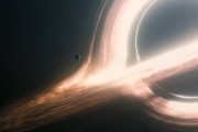 映画『インターステラー』で描かれたブラックホールの再現性が改めて凄いと話題に！「実物とほとんど変わらない」と研究者も称賛！！