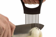外国人「お前ら変な料理用のガジェットを1つくらい持ってるよな？」