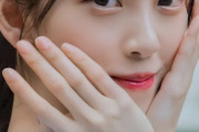 韓国人「韓国に来てメイクを受けた日本のアイドルがこちら…」