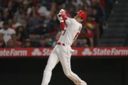 海外の反応　大谷翔平、吠えた！12号逆転2ランホームラン！投げては最速101マイルの三振、自らの手で連敗を止める！