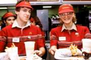 海外「マクドナルドがなければウォッカを飲めばいいじゃない？」ロシアのマクドナルド、全800店舗が閉鎖