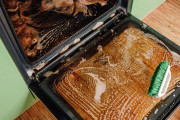【海外】面倒なしでオーブンをピカピカにする方法！