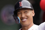 【海外の反応】「首の高さを打ちやがった」吉田正尚が7戦連続マルチとなる決勝の10号ソロ！