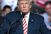 「もしトランプ大統領の頭が薄くて色白だったら、こんな印象になる…」劇的な変身