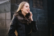 日本の「歩きスマホNGの広告」が脈絡なさすぎて好き、センスが素敵と話題に！【タイ人の反応】