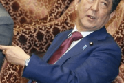 【韓国の反応】「泣きっ面にコロナ」の安倍、内閣不振の世論が支持率を抜く！