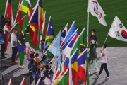 韓国人「東京オリンピック閉会式で、日本が韓国を排除！」韓国選手団入場でカメラを切り替え韓国人選手団が映らない様にした疑惑が提起される！　韓国の反応