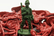 72人が一瞬にして死亡…残るは3人、日本軍は共産車線戦の槍隊に捕まり…「ハリウッドの戦争映画は非現実的だと思った」「ピストルを持った男だけが幸運だ」海外の反応