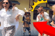 外国人「京都には侍の姿をした親善大使がいるんだな」