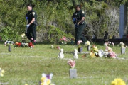 【怖すぎ】警官に射殺された少年の葬儀中、母親が撃たれる事件が発生