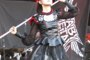 BABYMETALに3人目のメンバーが加わった後に観たい曲はどれ？　【海外の反応】