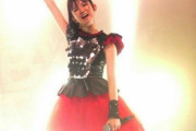 紅白歌合戦でのBABYMETALのイジメ、ダメ、ゼッタイ　【海外の反応】