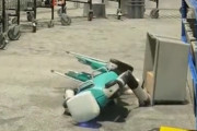20時間ぶっ通しで作業を続けた倉庫ロボットがパタっと倒れてしまい同情の声が上がる