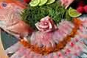 外国人「これは私が夕食で作った鯛の刺身プレートを作ったけど、どう？」