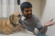 飼い主さんの音程に合わせて吠え方を変える犬にビックリ（インド）