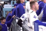 【貴重なgif】大谷翔平の「ひょっこりニコニコハイタッチ」が激カワすぎる