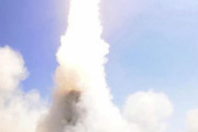韓国人「韓国が新開発した“玄武-4ミサイル”は戦術核兵器級の威力！地下300メートルの要塞も破壊」　韓国の反応
