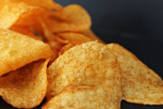ダイソーの海外店でゲットしたキッチングッズでクッキング♪「ダイソーの隣に住みたい！」「その炊飯キット時間かかりすぎww」海外の反応