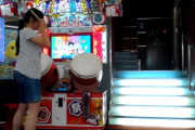 外国人「何で日本にはゲームセンターが多いの？海外では滅びたのに」