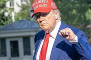 【衝撃】トランプ「35％に引き上げるぞ」←交渉の余地ゼロで草