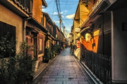 京都の『空き家』紹介…景色を変える千年の高度「税金と決着をつけるには、握手券をもらう！？」「空き家税は本当に良いと思います」韓国の反応