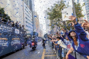 韓国人「山本が英語で“負けは選択肢にない”スピーチに米ファン感動！」ドジャース優勝パレードに25万人が集まる