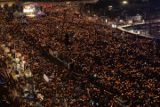 【韓国の反応】200万人がろうそくを持てば、大韓民国が変わる → 騙された!!!怒怒 大大大後悔 ㅠㅠㅠㅠㅠㅠ