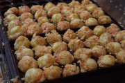 海外「美味しそう！」日本の屋台のたこ焼きに対する海外の反応
