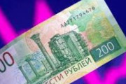 海外「またロシアが為替介入してルーブルが17%急落。今度はルーブル安を目指すようだ」