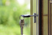 大家が勝手に自分の部屋に侵入、警察に訴えるも非対応。その真相は？