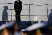 海外「平和主義の日本が異例の軍拡。5年間の防衛費を43兆円に。過去最大の増額1.6倍」