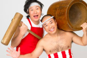 海外「日本の餅つきは格闘技なのか」餅をつく二人組の気迫とスピード感が異次元すぎるw