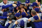 韓国人「カーショウも絶賛！MLB史上わずか10人目の偉業、山本が“伝説の投手”に名を刻んだ」→「24年ぶりの偉業に驚き…」