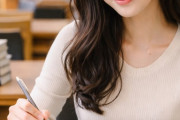 韓国人「史上初！日本の18歳女子高生が最難関の司法試験を突破…なぜロースクールを飛ばして合格できたのか？」→「ガチで驚愕（ﾌﾞﾙﾌﾞﾙ…」